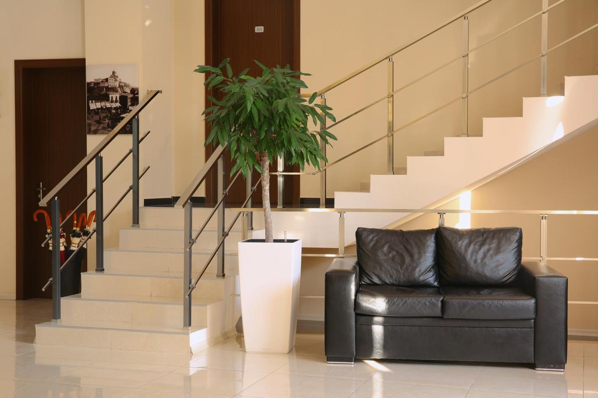 Hotel Gureli Tbilissi Extérieur photo